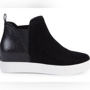 Steve Madden Women's Zaci Sneaker Black & White Size 7.5 EUC